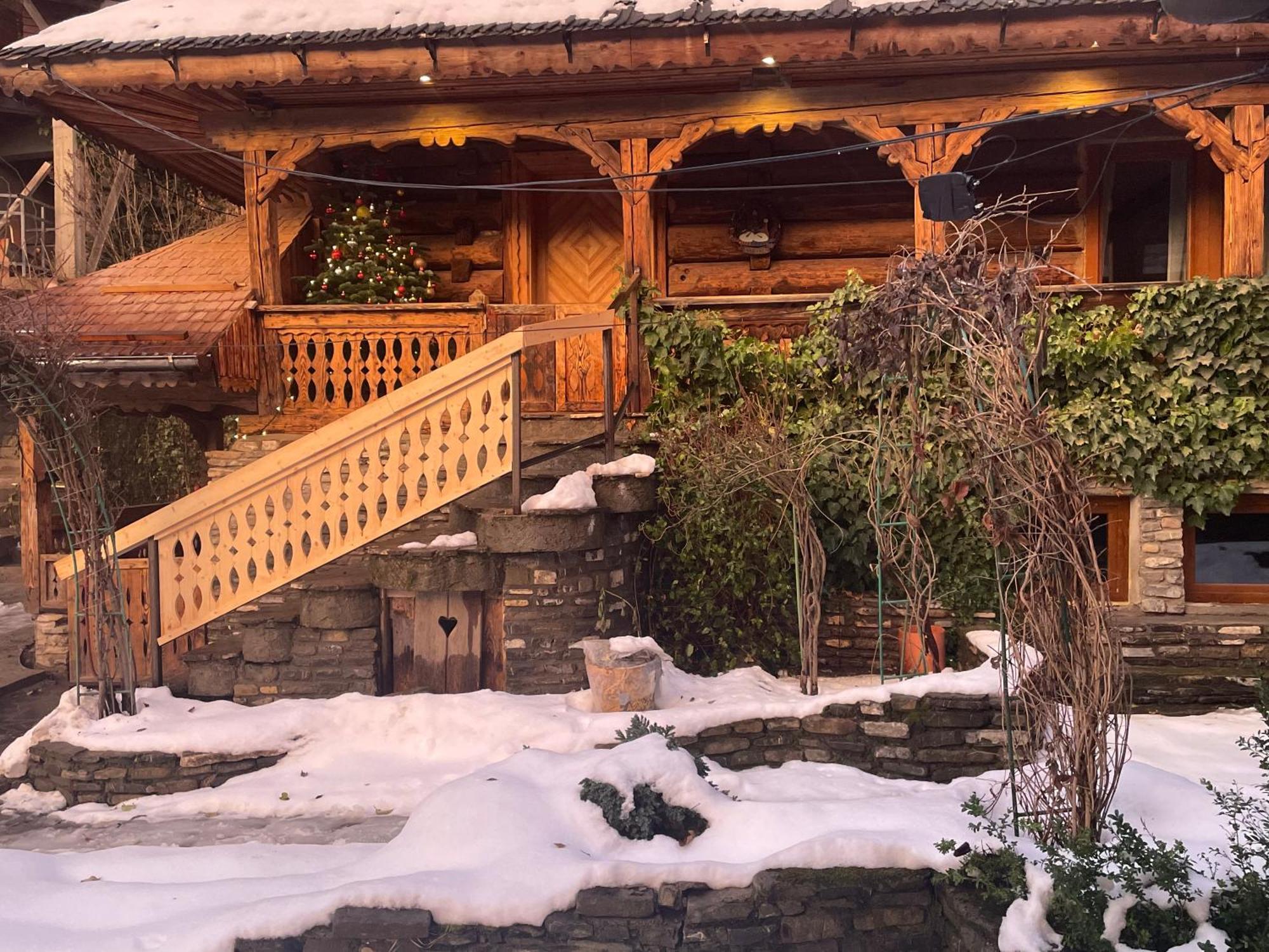 Suita Pin - Catun Sinaia Buitenkant foto